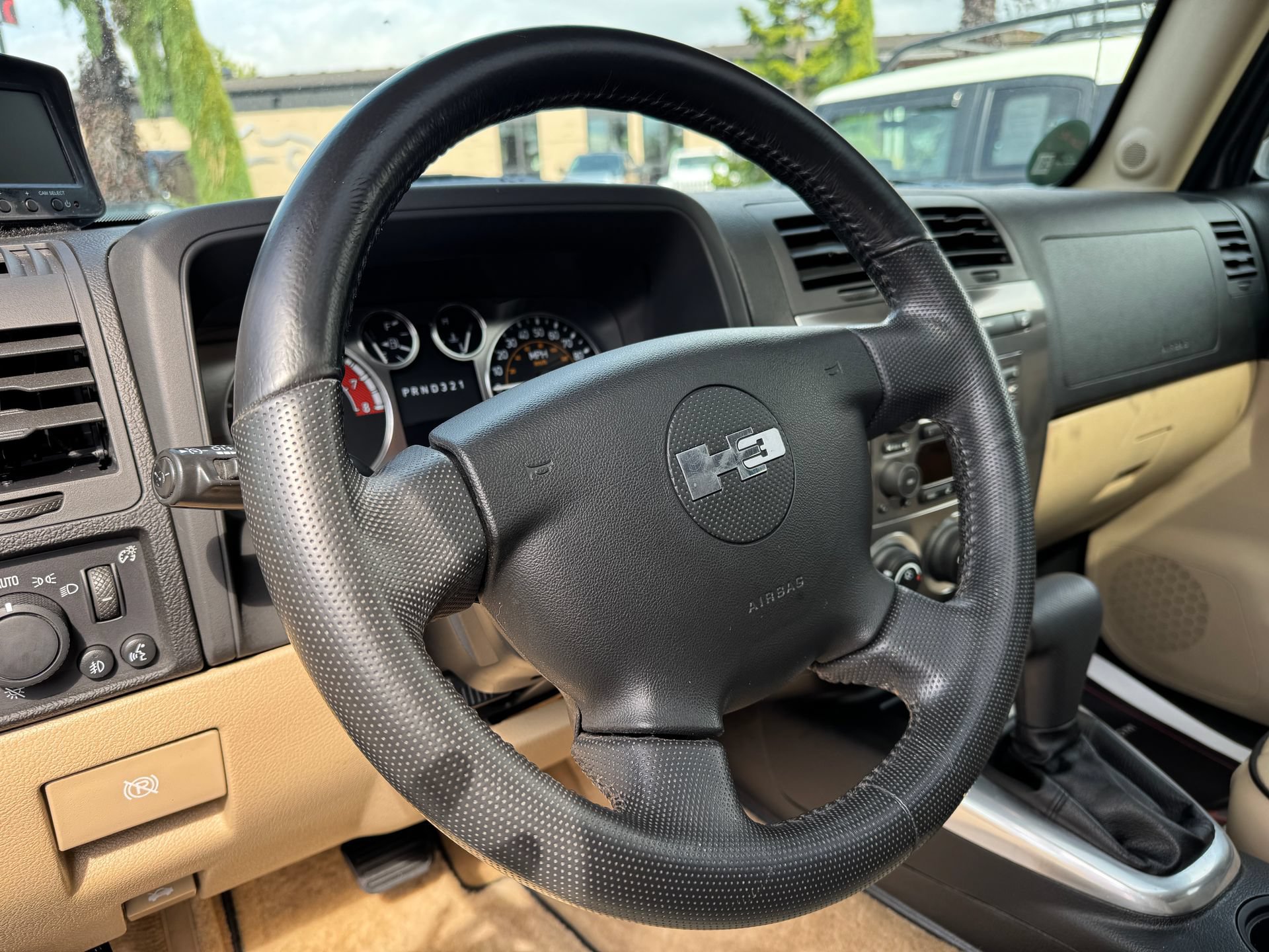 Used 2009 HUMMER H3 Luxury AWD/4WD image 36