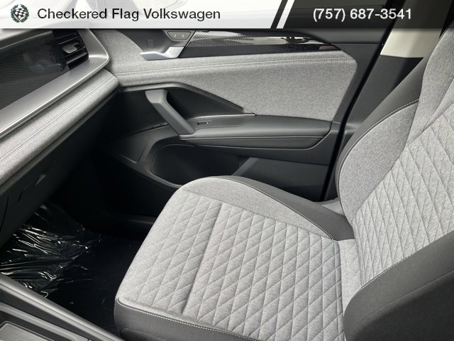 New 2025 Volkswagen Tiguan S image 41
