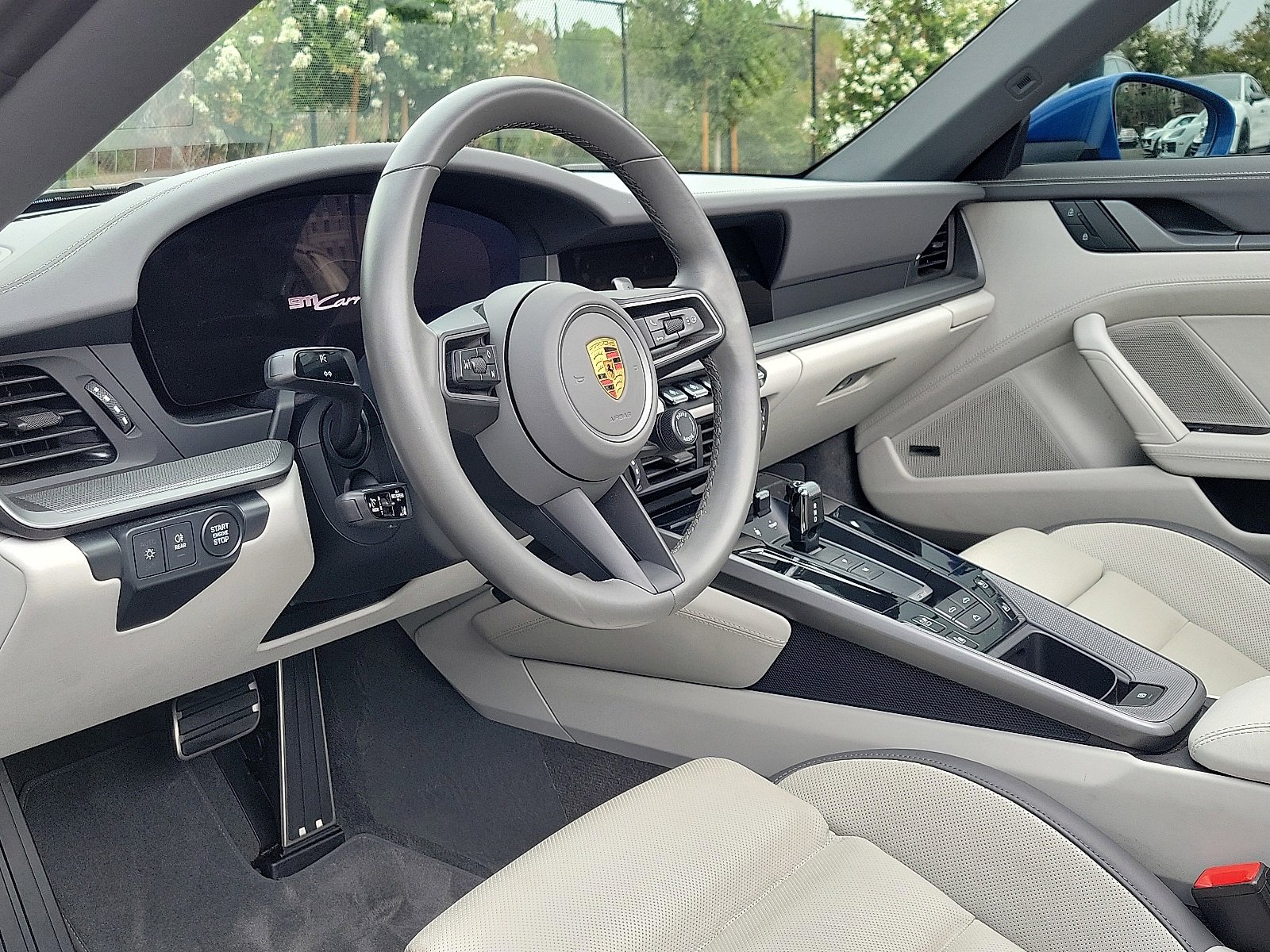 Certified 2025 Porsche 911 Carrera image 4