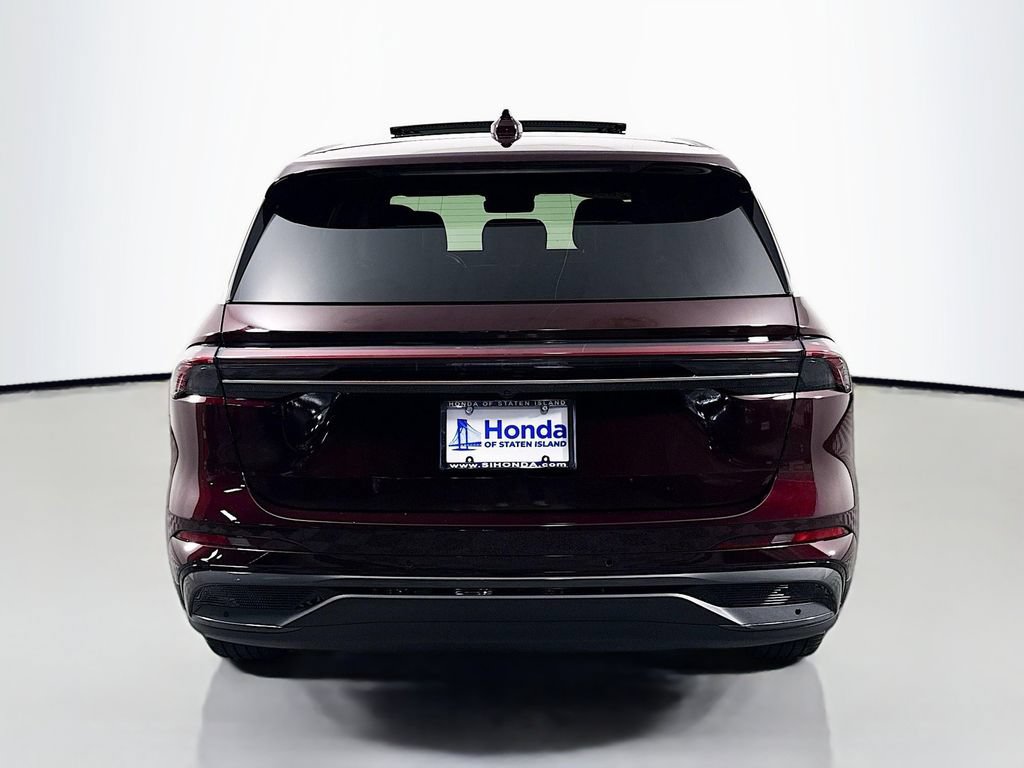 Used 2025 Lincoln Nautilus Premier w/ Equipment Group 102A AWD/4WD image 6
