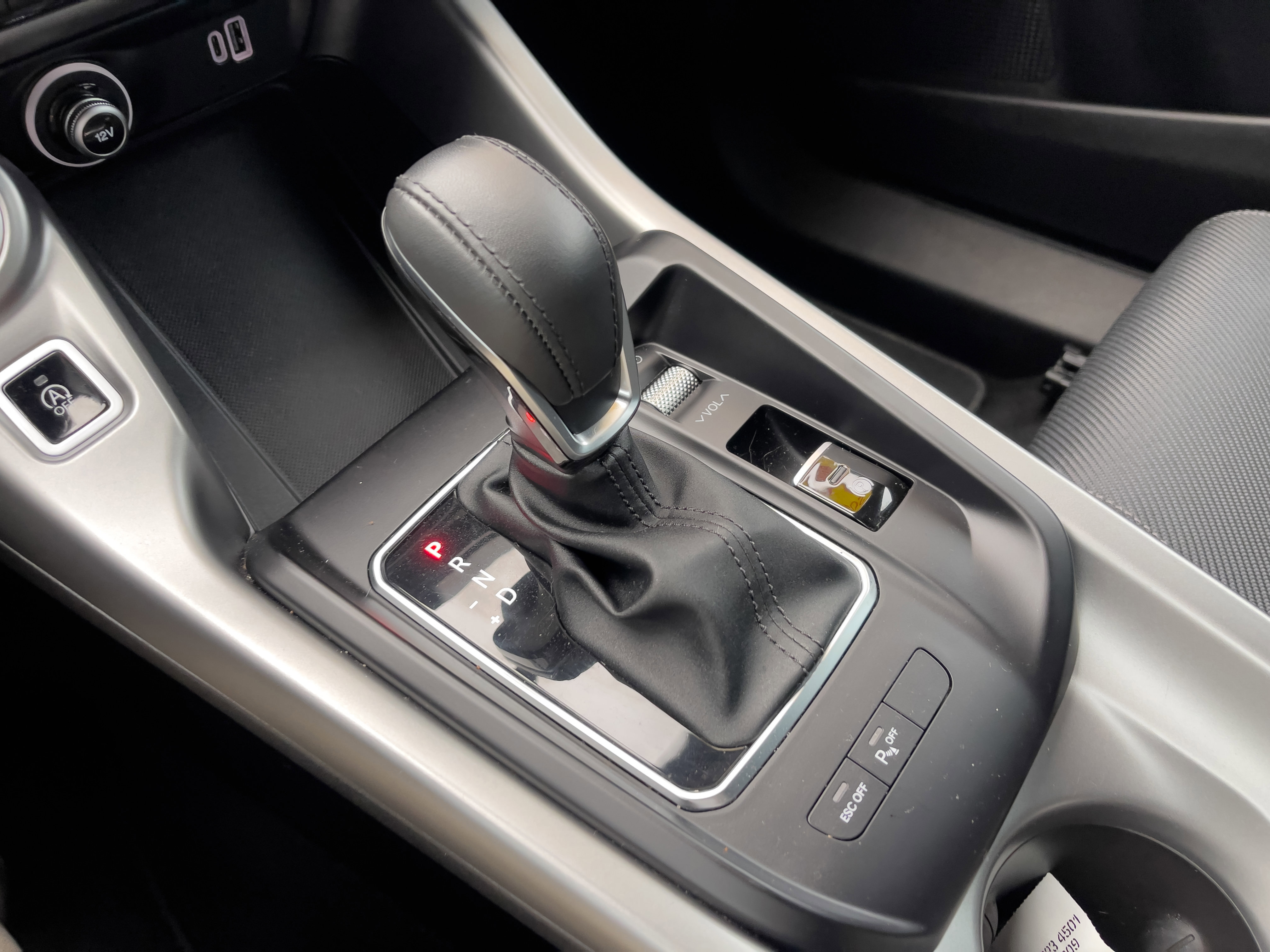 Used 2024 Dodge Hornet GT w/ GT Blacktop Package image 24