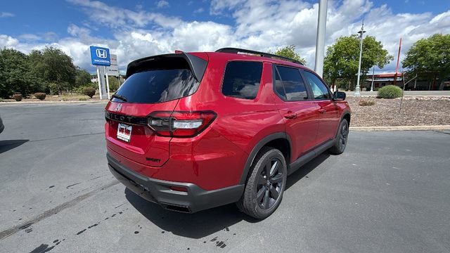 New 2026 Honda Pilot Sport image 4