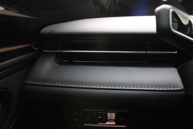 New 2026 Lincoln Nautilus Reserve AWD/4WD image 40