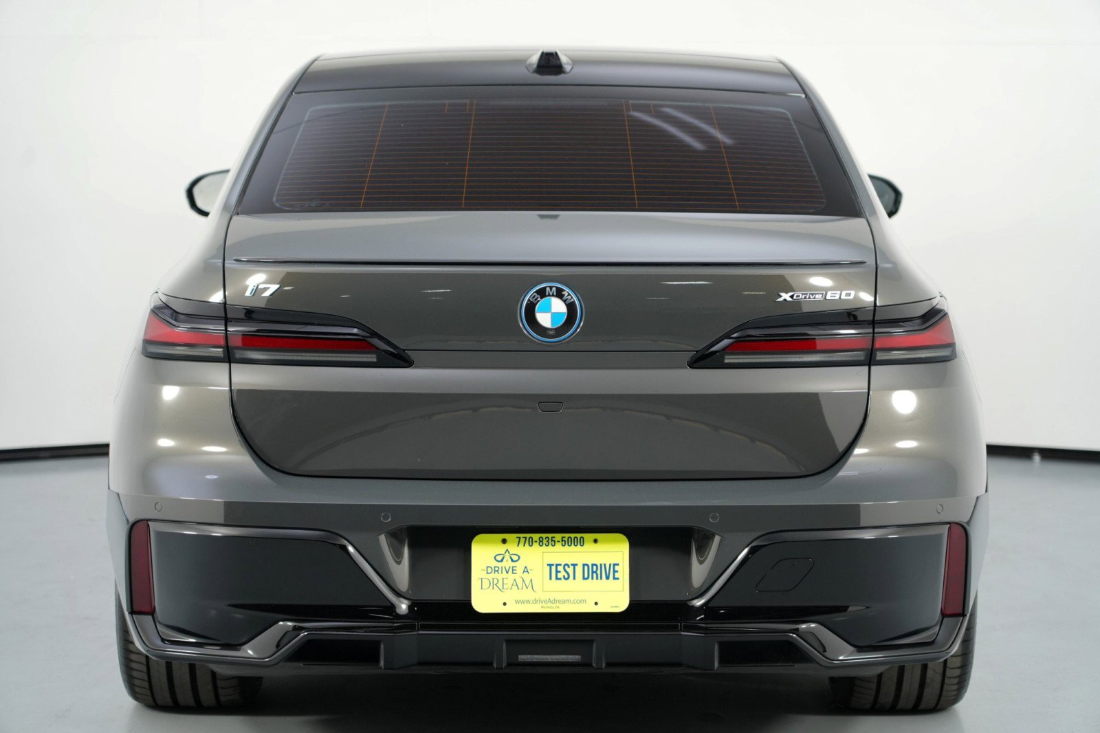 Used 2023 BMW i7 xDrive60 image 62