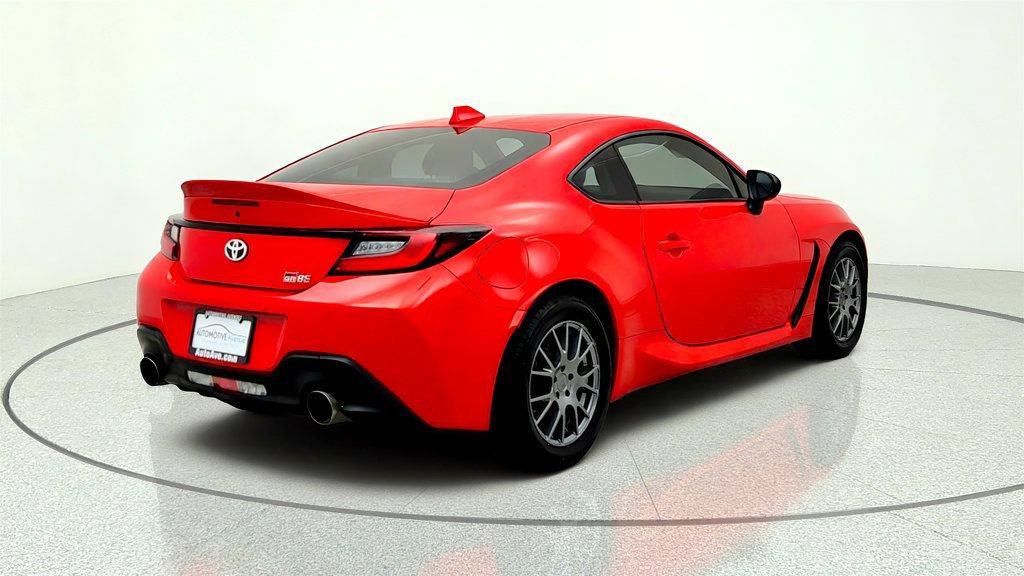 Used 2022 Toyota GR86 Premium RWD image 5