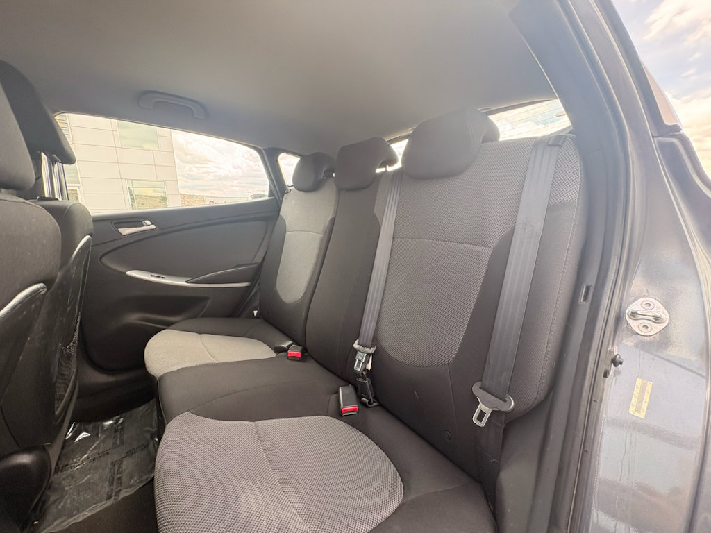 Used 2013 Hyundai Accent GS FWD image 12