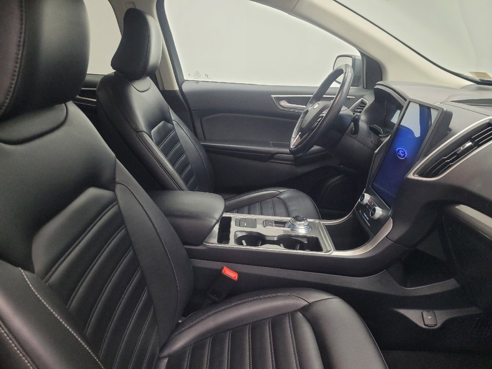 Used 2023 Ford Edge SEL image 21
