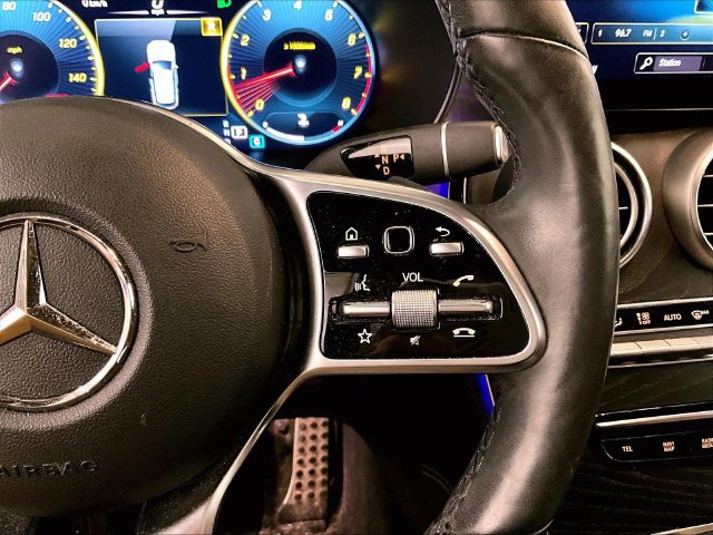 Used 2021 Mercedes-Benz GLC 300 4MATIC image 18