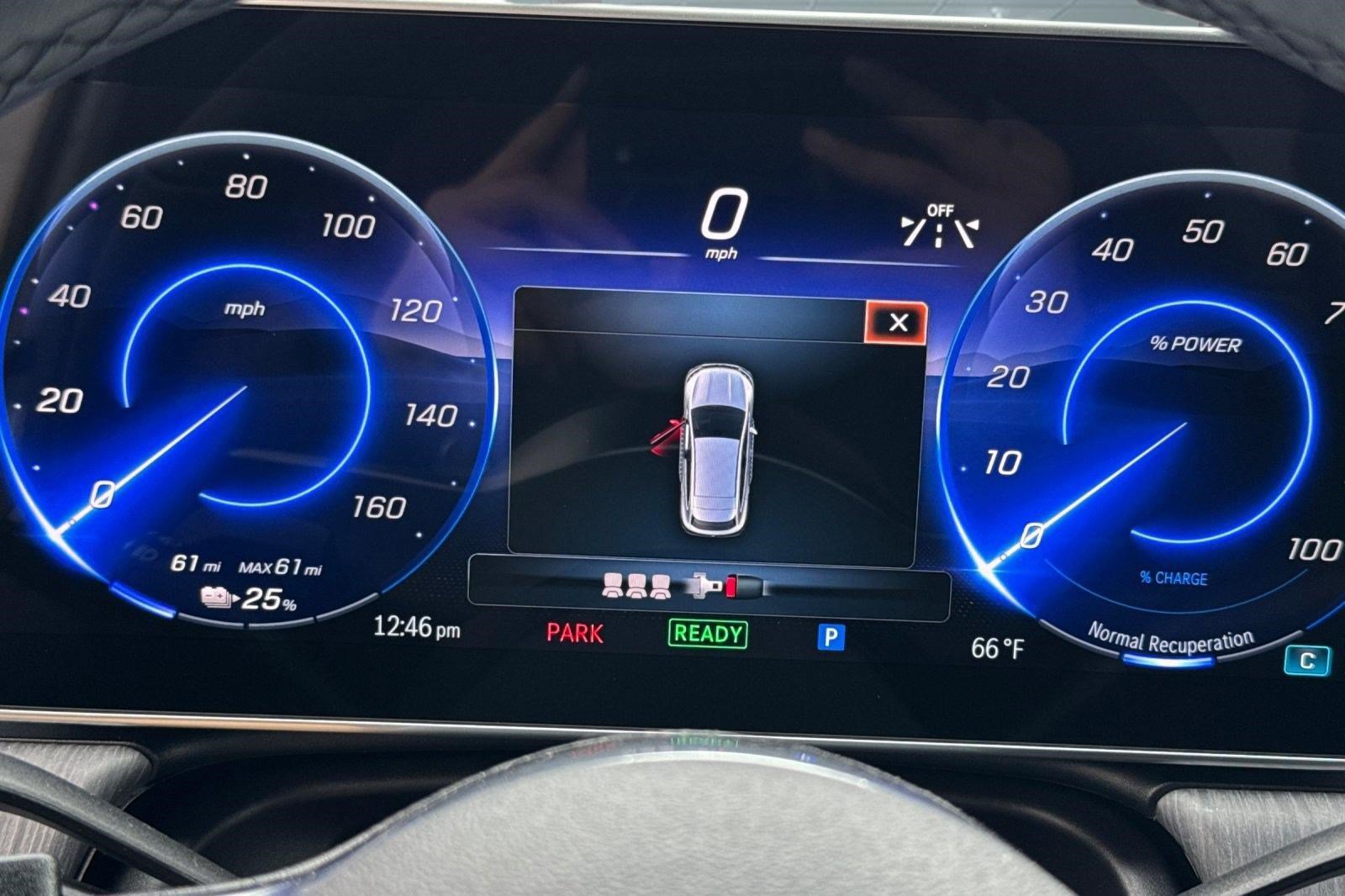 New 2026 Mercedes-Benz EQE 320 4MATIC SUV image 18
