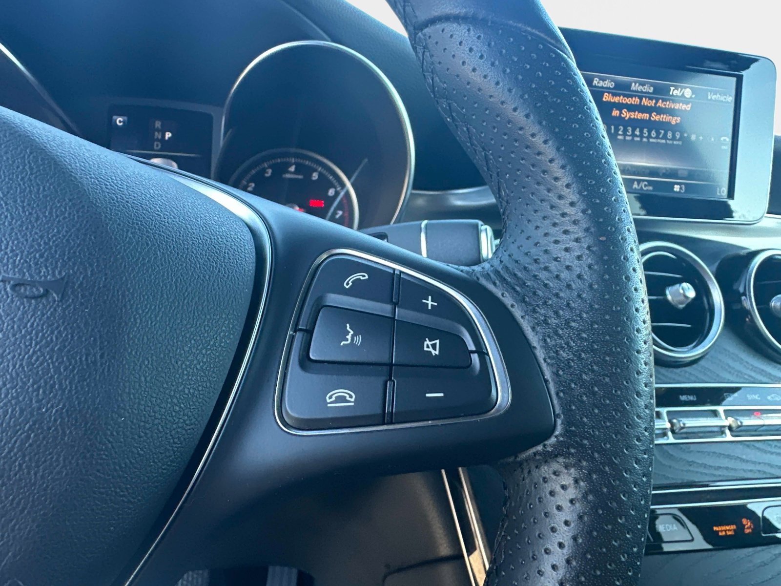 Used 2019 Mercedes-Benz GLC 300 image 25