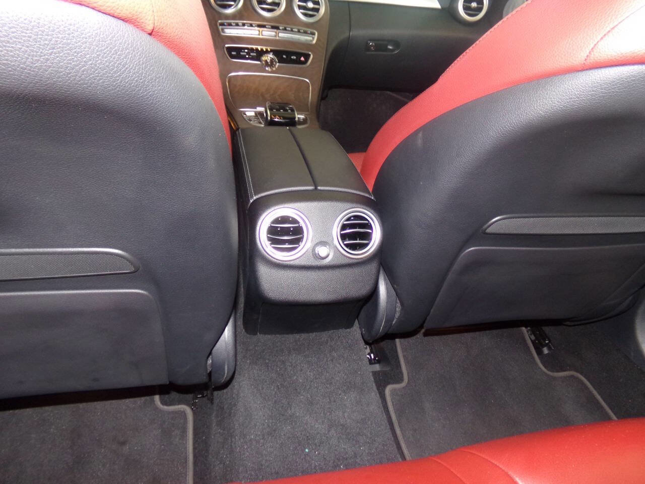 Used 2020 Mercedes-Benz C 300 Sedan w/ AMG Line image 14