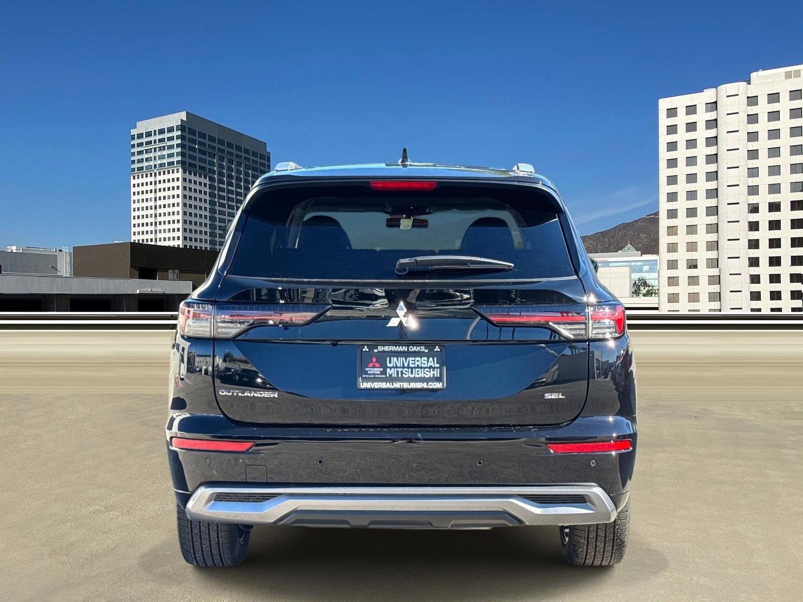 New 2026 Mitsubishi Outlander SEL image 4