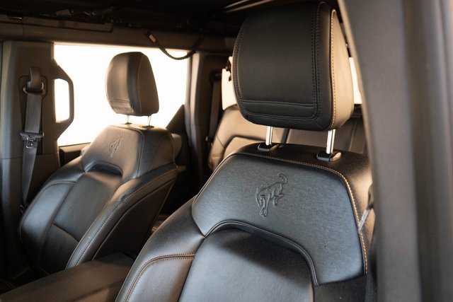 Used 2023 Ford Bronco Badlands image 19