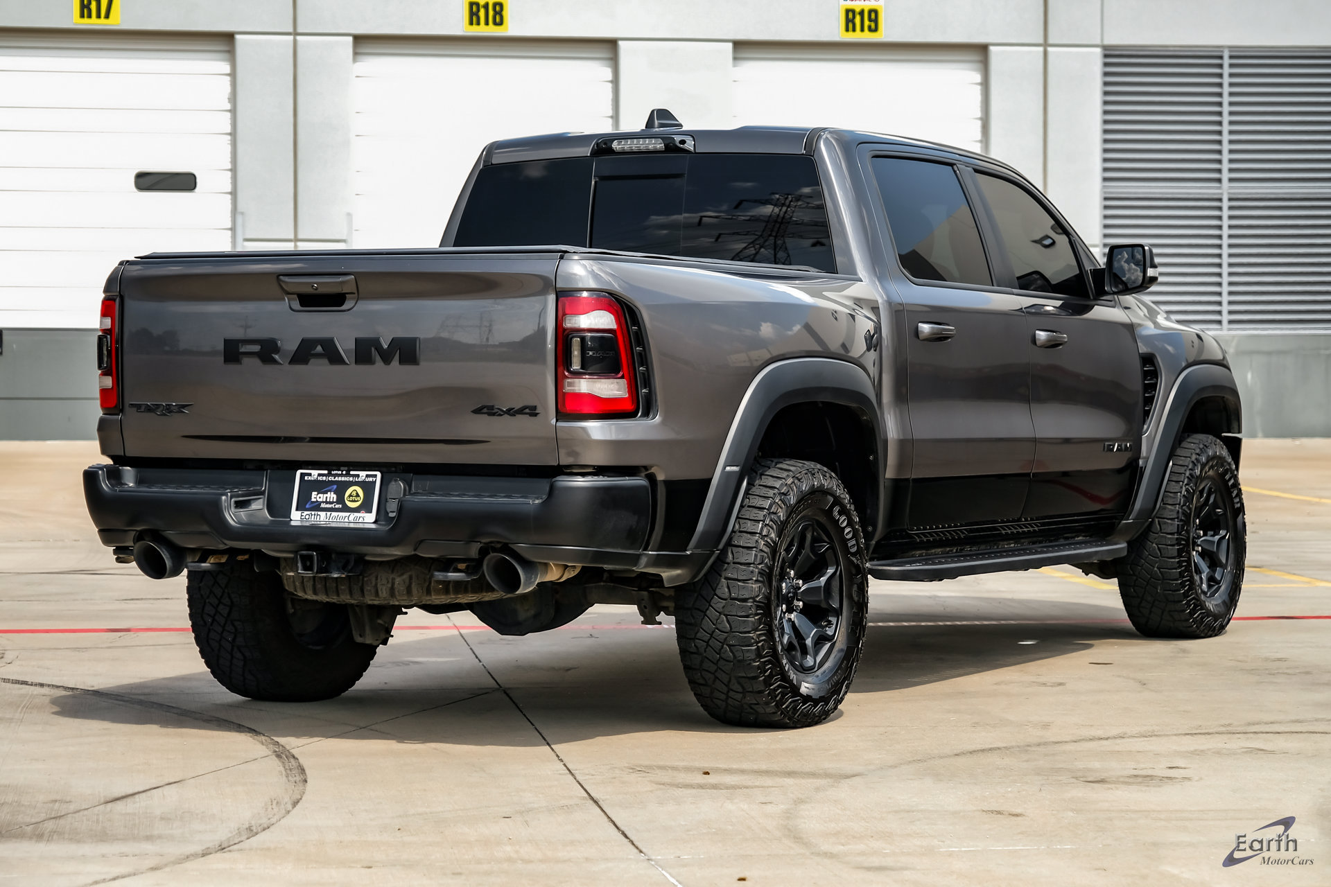 Used 2022 RAM 1500 TRX AWD/4WD image 17