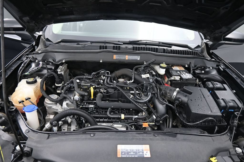 Used 2020 Ford Fusion SE FWD image 23