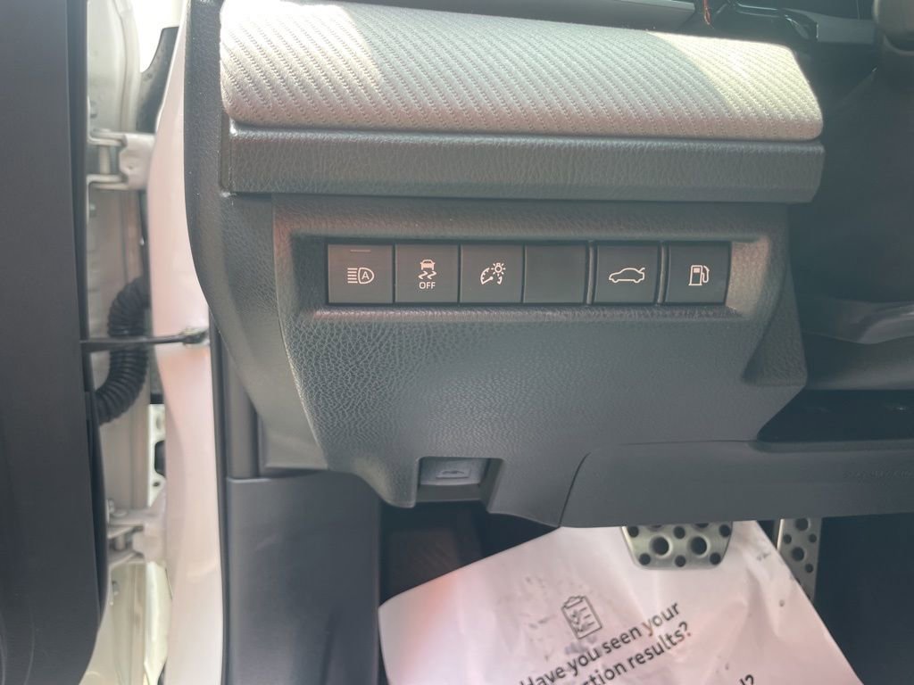Used 2025 Toyota Camry SE w/ Convenience Package FWD image 22