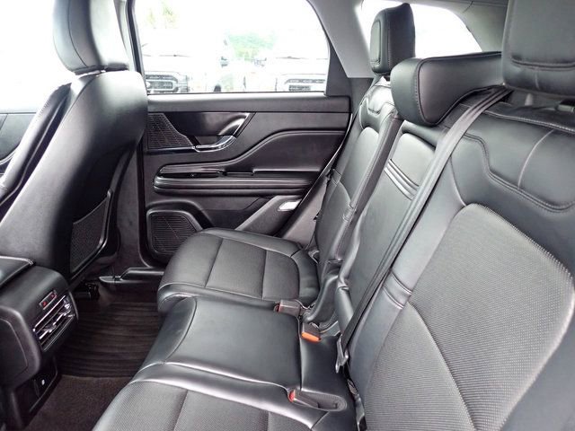 Used 2022 Lincoln Corsair AWD w/ Equipment Group 101A image 19