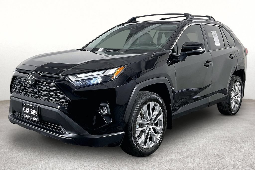 Used 2024 Toyota RAV4 XLE Premium FWD image 13
