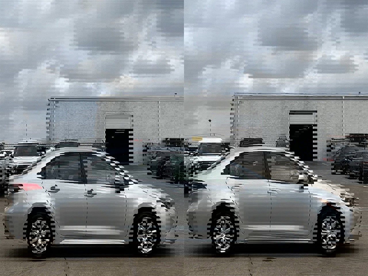 Used 2024 Toyota Corolla LE image 3