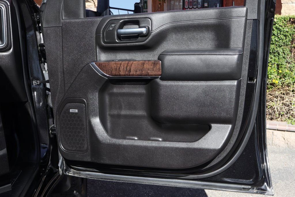 Used 2023 GMC Sierra 3500 Denali w/ Denali Black Diamond Edition image 42
