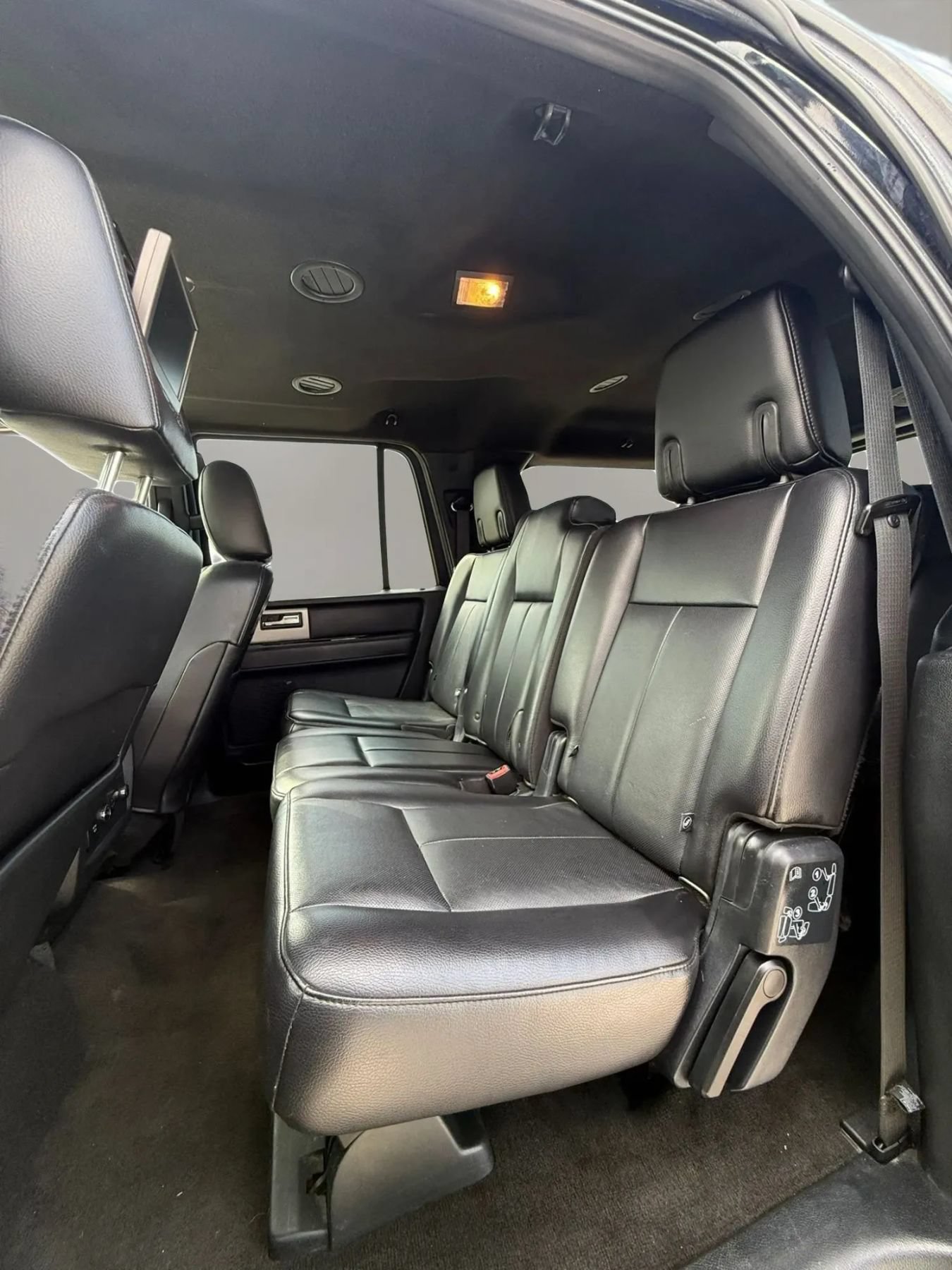 Used 2016 Ford Expedition EL Limited w/ Equipment Group 301A AWD/4WD image 11
