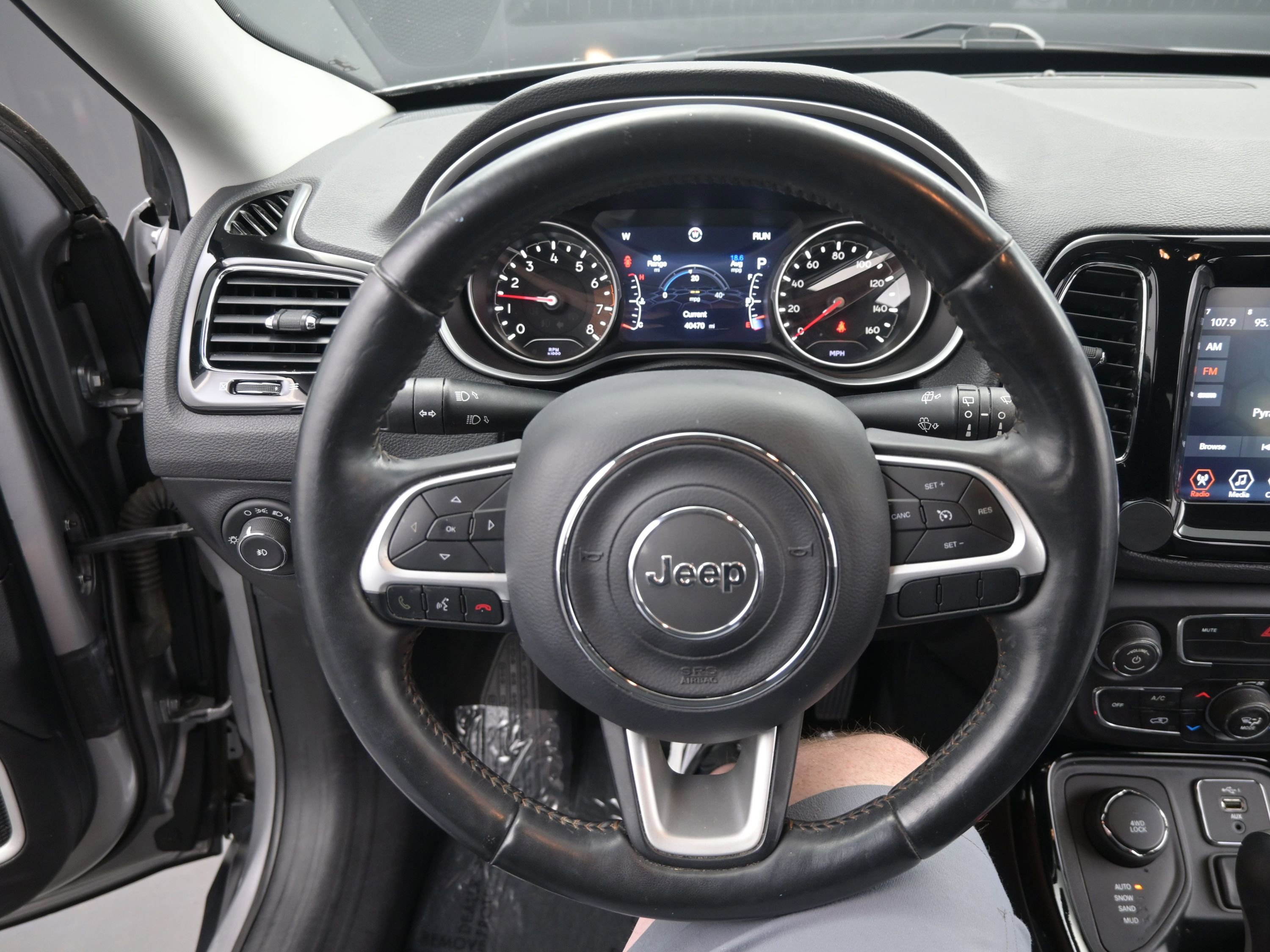 Used 2019 Jeep Compass Limited image 17