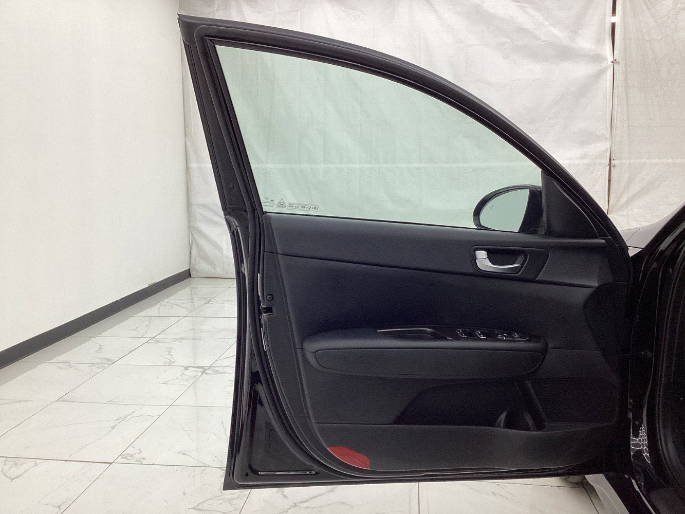 Used 2019 Kia Optima EX image 18