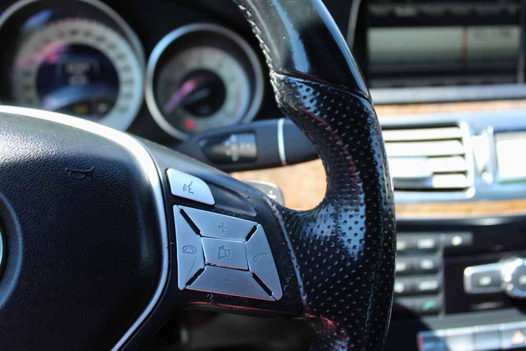 Used 2014 Mercedes-Benz E 350 Sedan w/ Premium 1 Package image 16