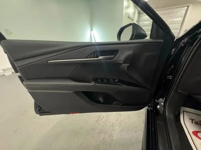 Used 2026 Toyota Camry SE image 11