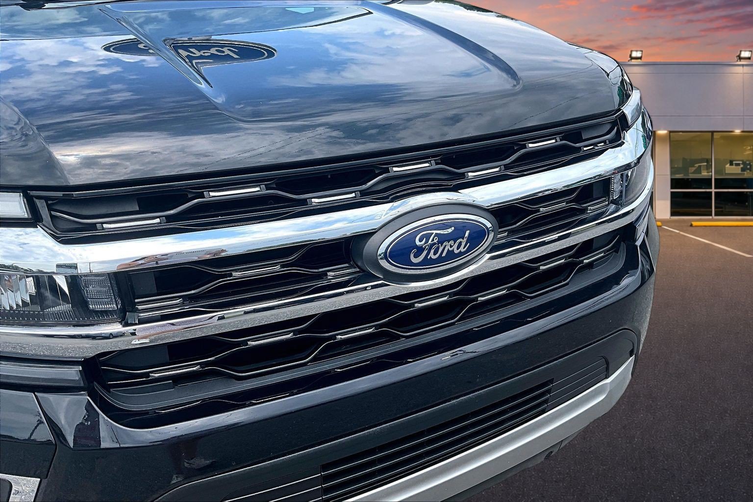 Certified 2024 Ford Expedition Limited AWD/4WD image 29