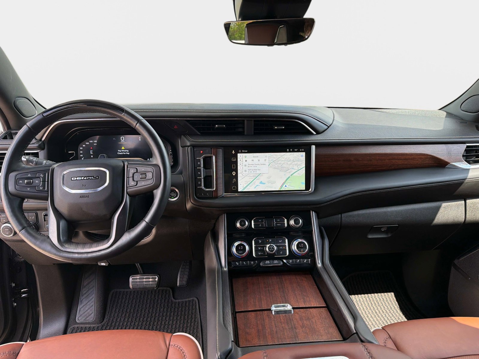 Used 2023 GMC Yukon Denali Ultimate image 17