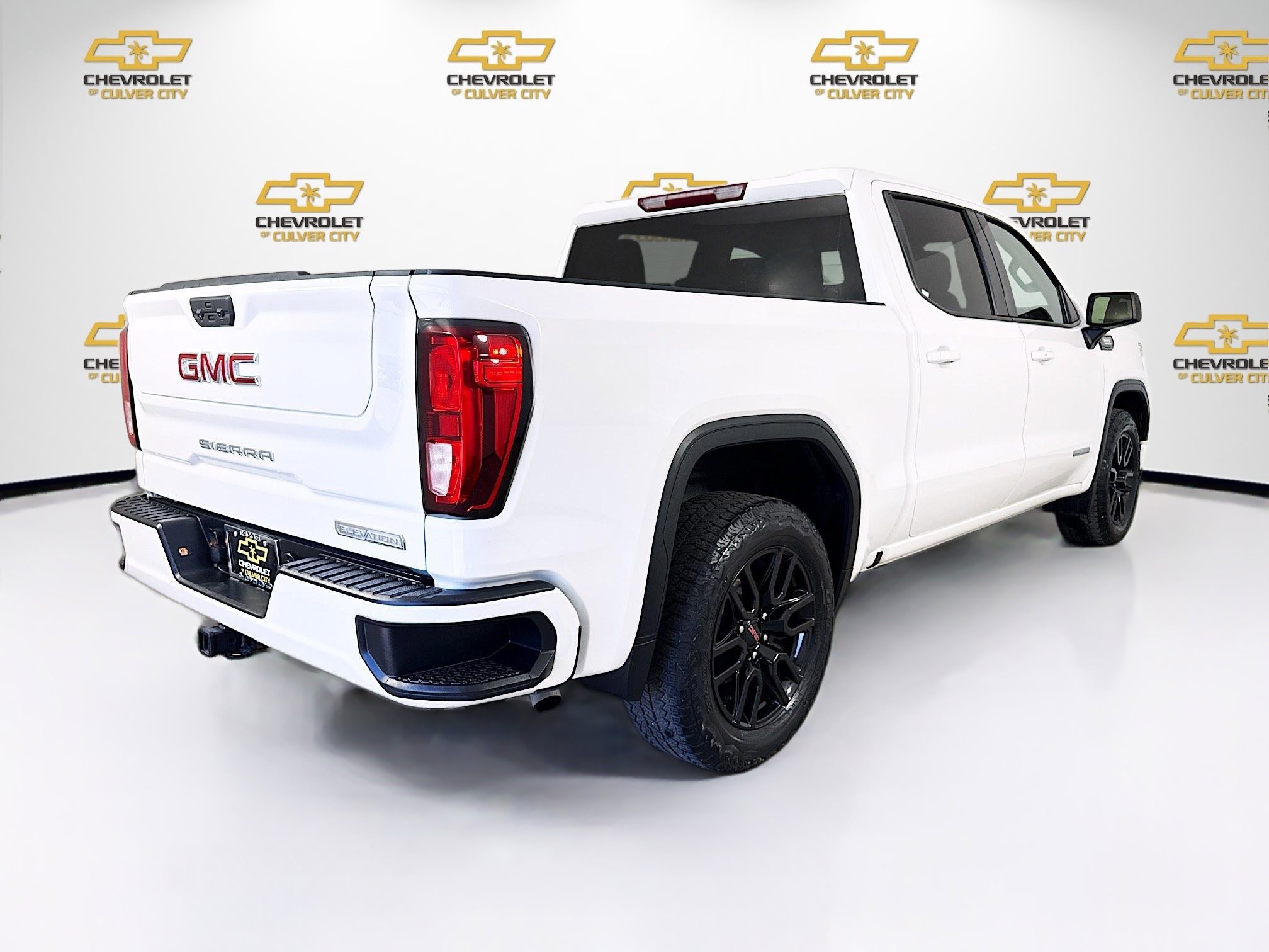 Used 2022 GMC Sierra 1500 Elevation RWD image 7