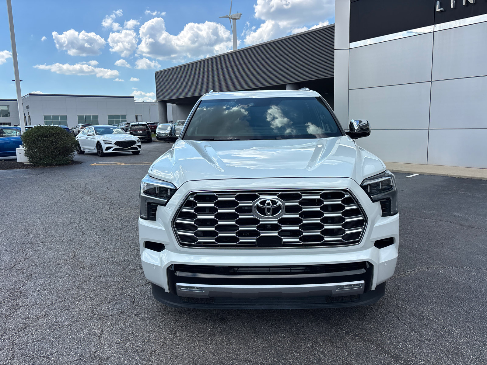Used 2026 Toyota Sequoia Capstone AWD/4WD image 2