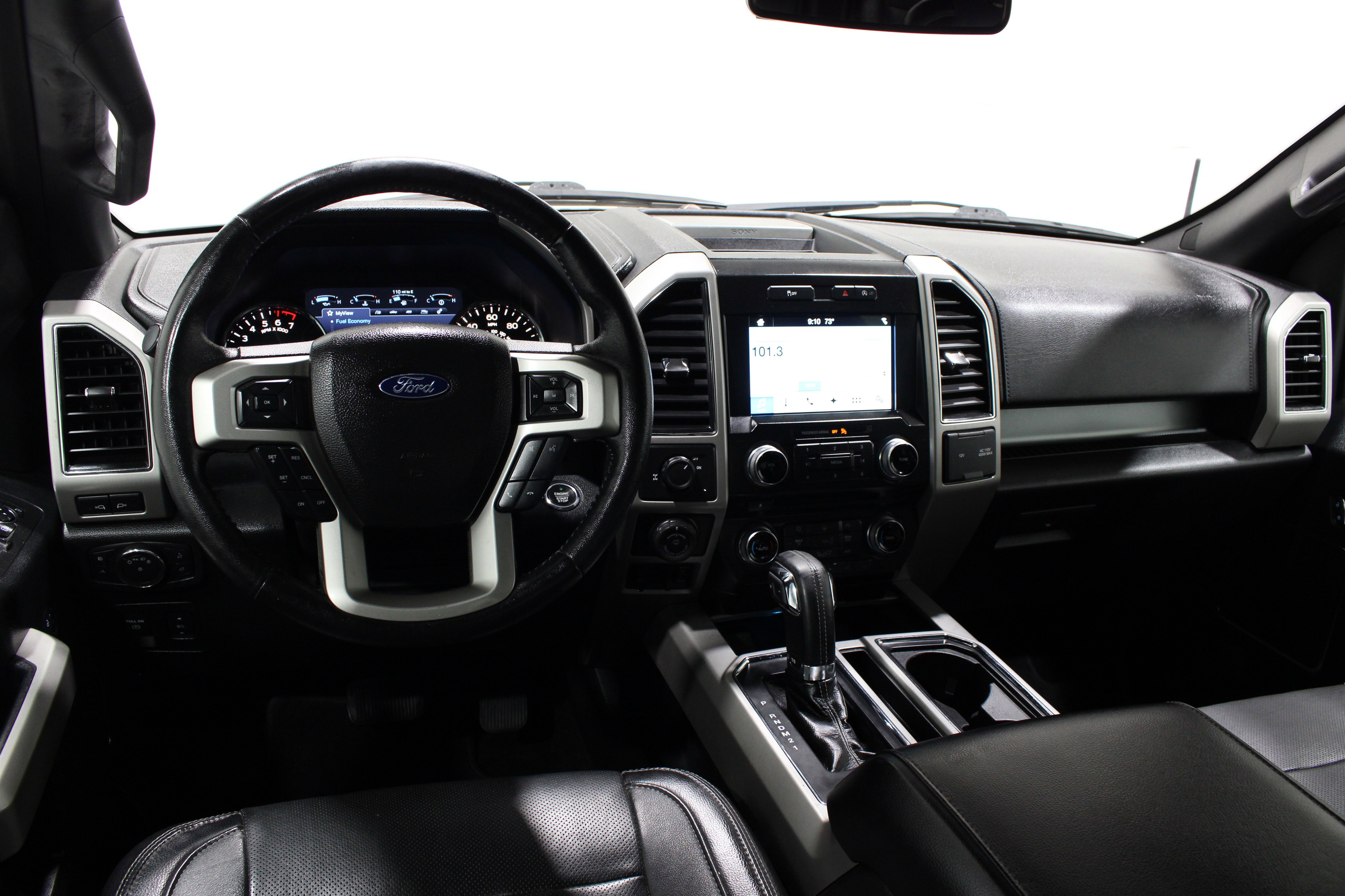 Used 2017 Ford F150 Lariat w/ Equipment Group 502A Luxury RWD image 2