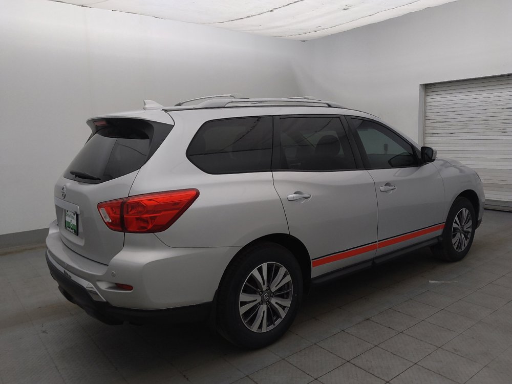 Used 2019 Nissan Pathfinder S FWD image 10
