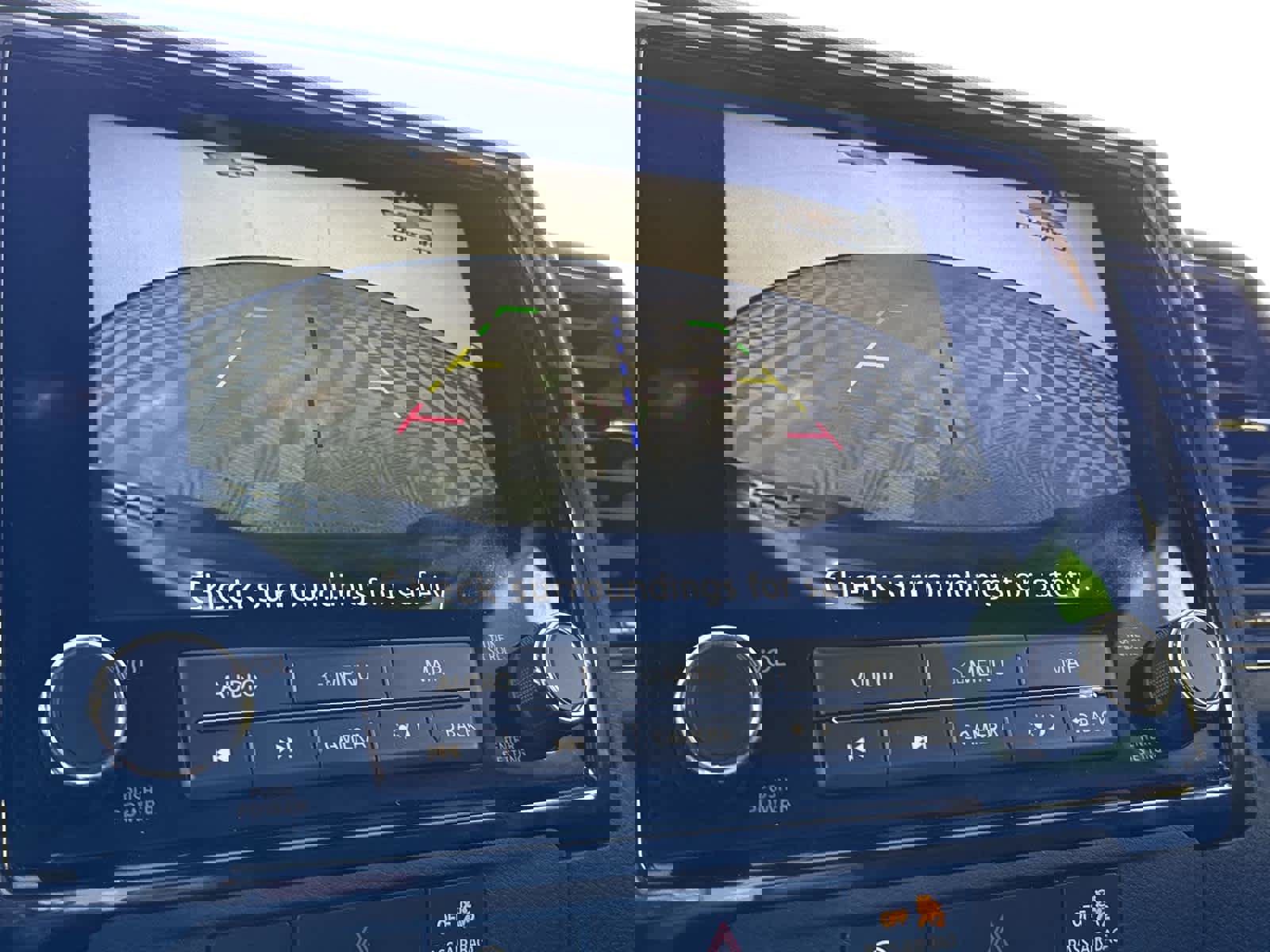 Used 2024 Nissan Frontier PRO-4X w/ Technology Package image 18