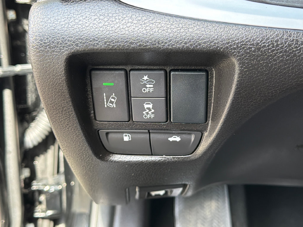 Used 2019 Acura TLX w/ Technology Package FWD image 18