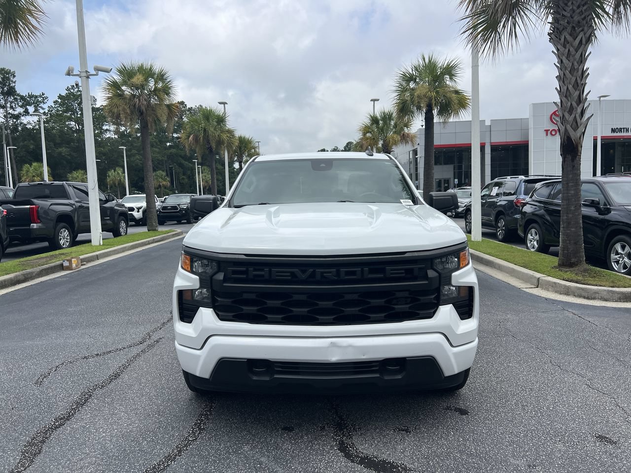Used 2023 Chevrolet Silverado 1500 Custom w/ LPO, Dark Essentials Package RWD image 3