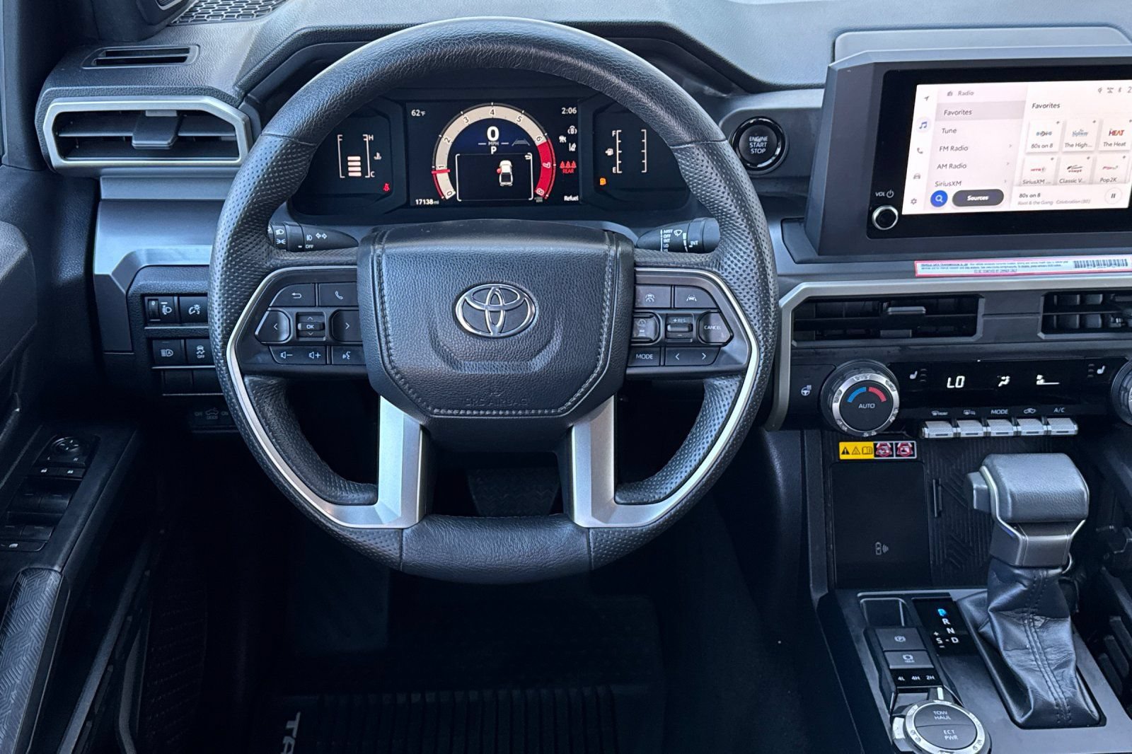 Used 2024 Toyota Tacoma SR5 AWD/4WD image 15
