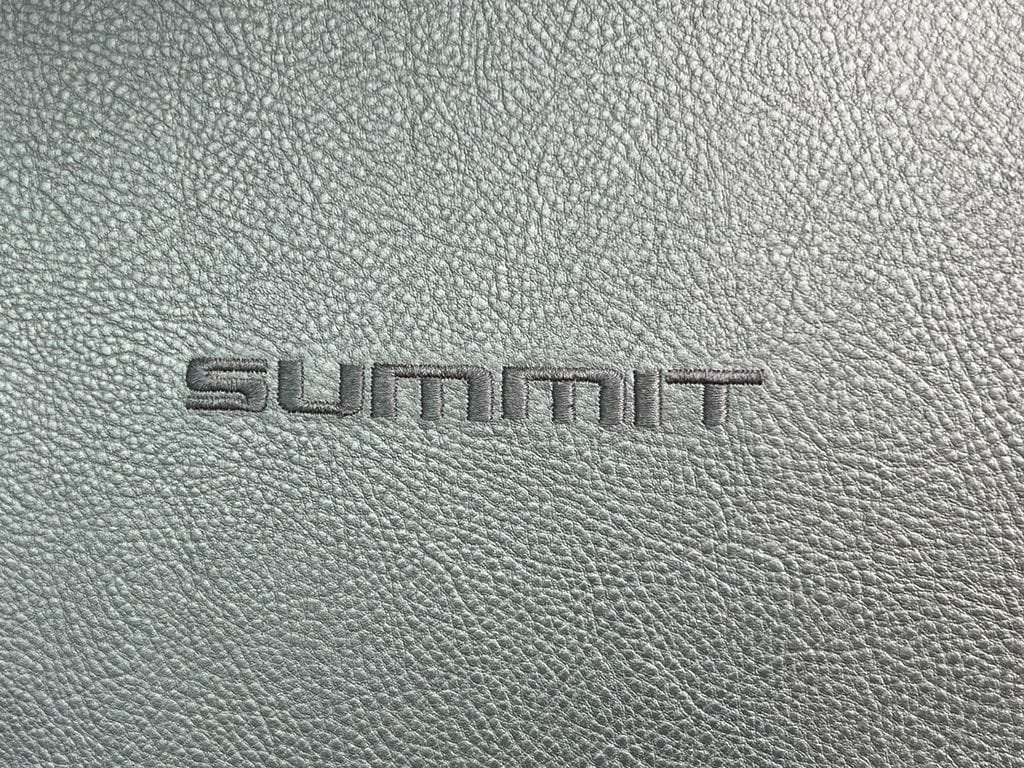 Used 2017 Jeep Grand Cherokee Summit AWD/4WD image 14