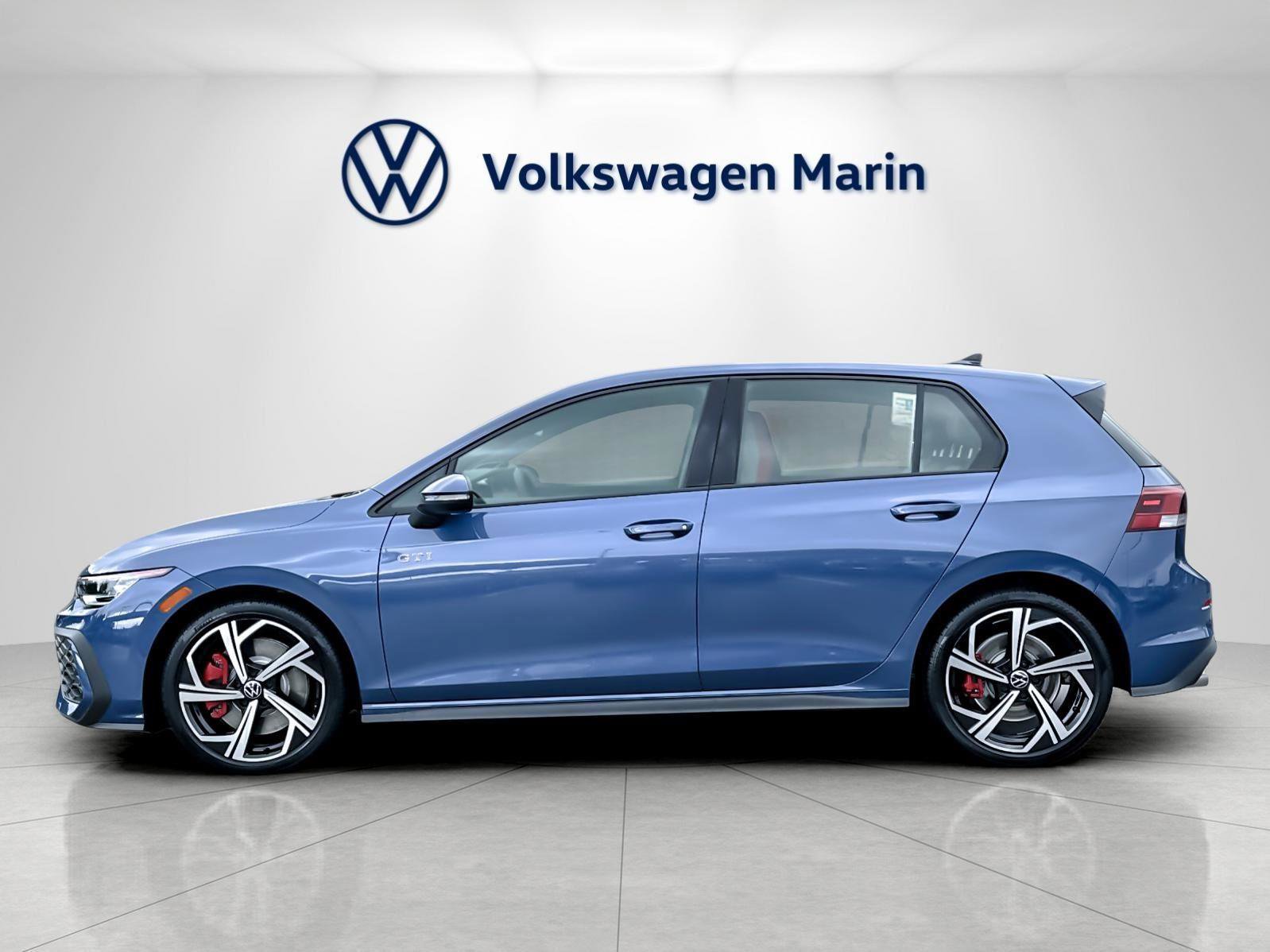 New 2026 Volkswagen GTI SE FWD image 2
