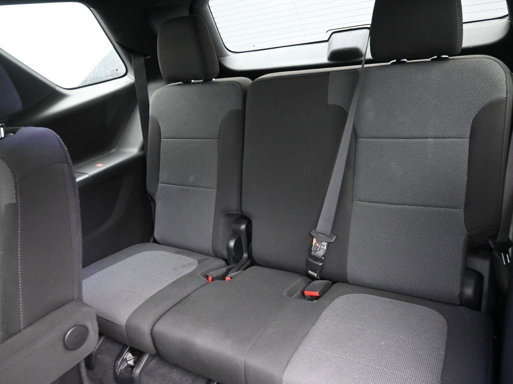 Used 2023 Chevrolet Traverse LT image 15