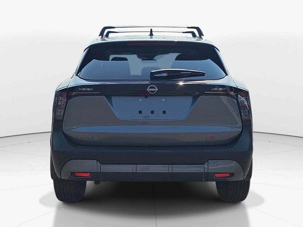 Used 2026 Nissan Kicks SR FWD image 7