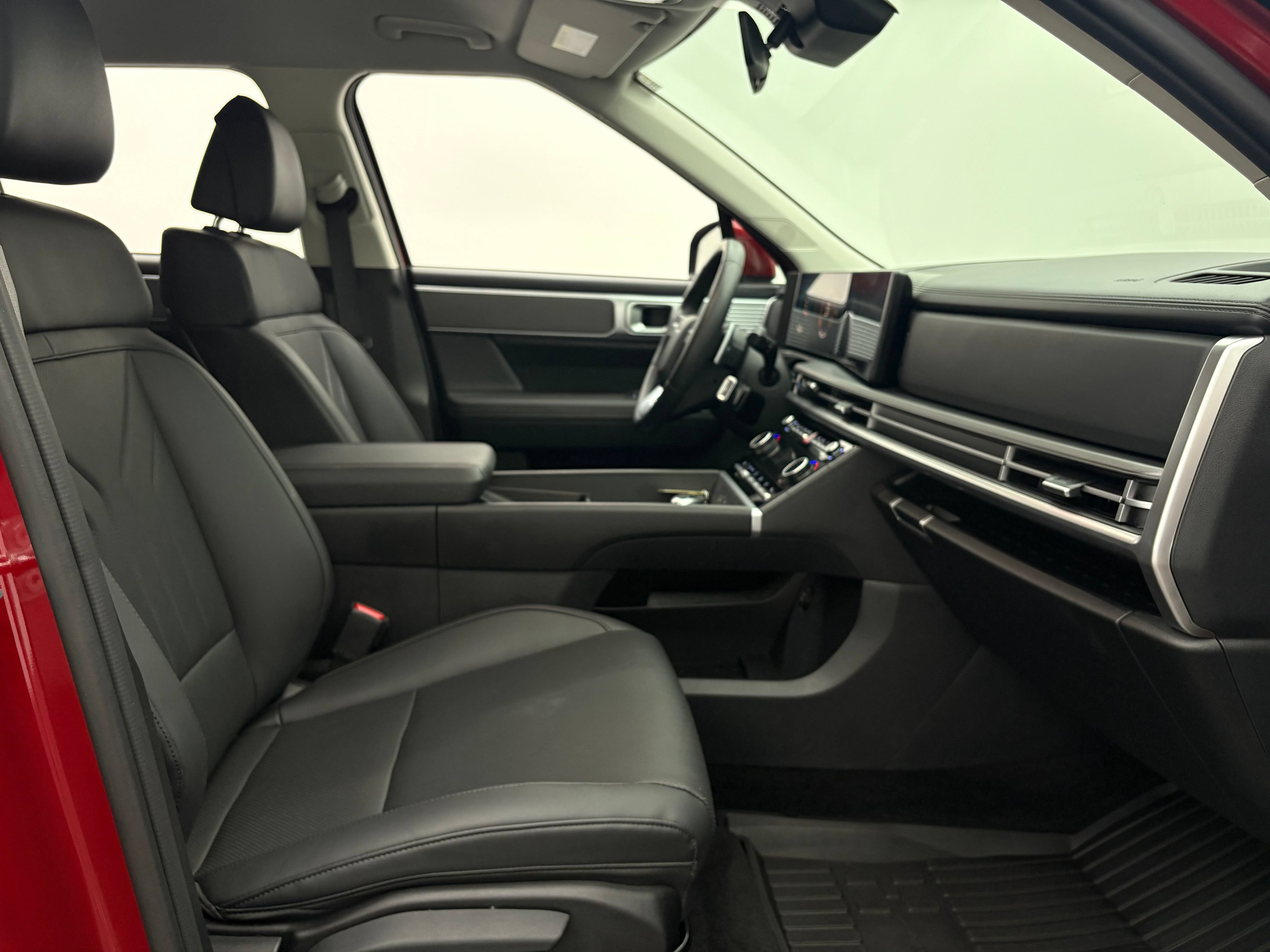 Used 2026 Hyundai Santa Fe SEL FWD image 31