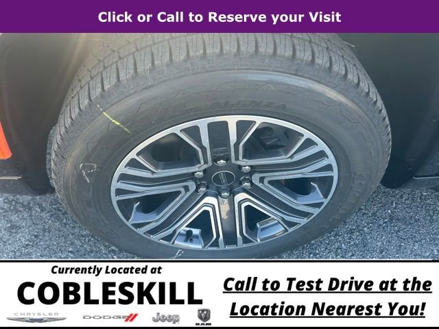 New 2025 Jeep Wagoneer L 4WD image 10