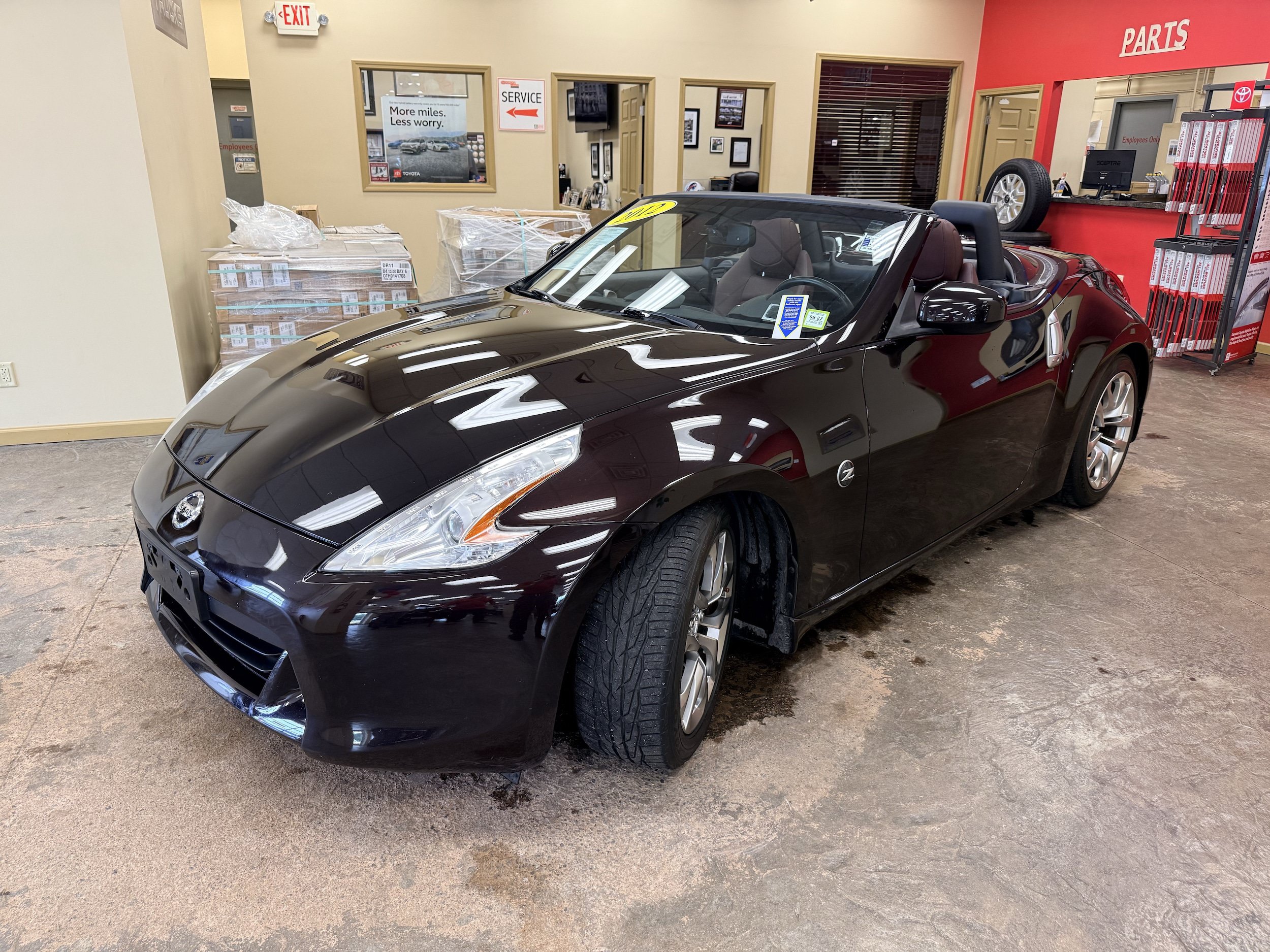 Used 2012 Nissan 370Z Touring RWD image 2