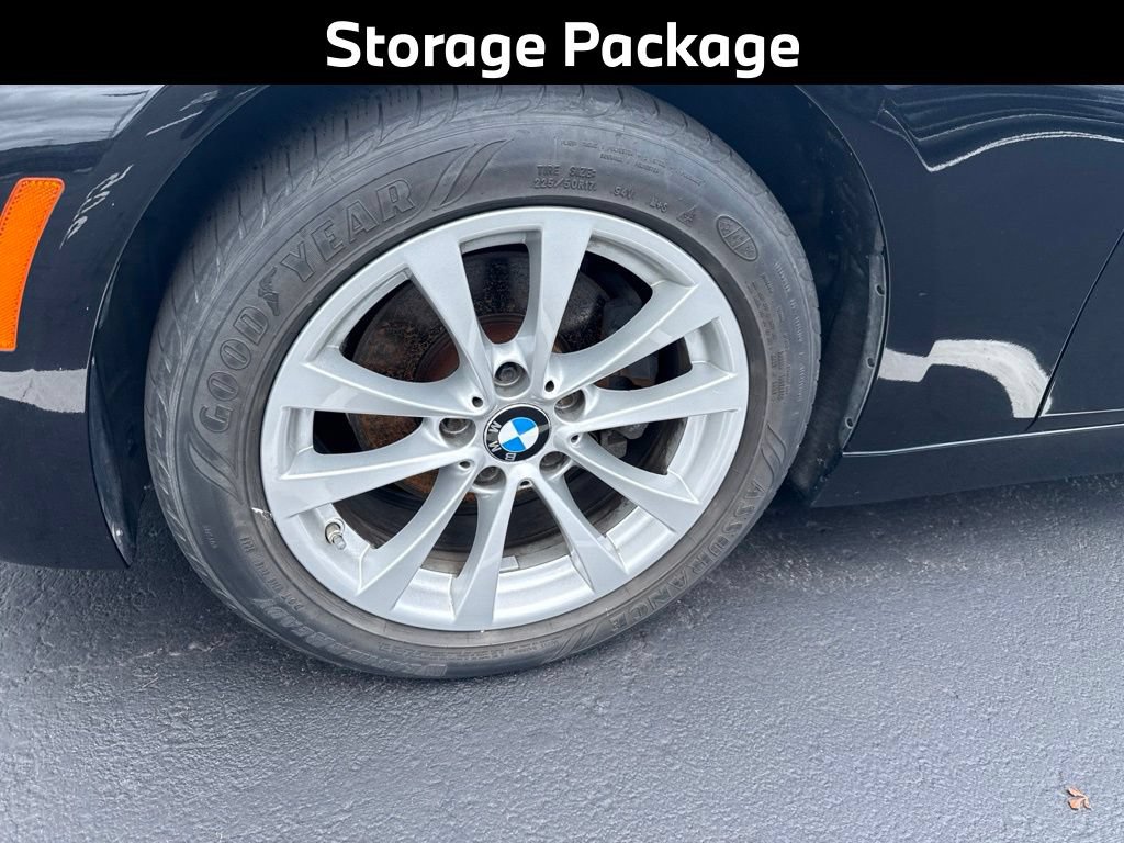 Used 2018 BMW 320i xDrive Sedan w/ Convenience Package AWD/4WD image 3