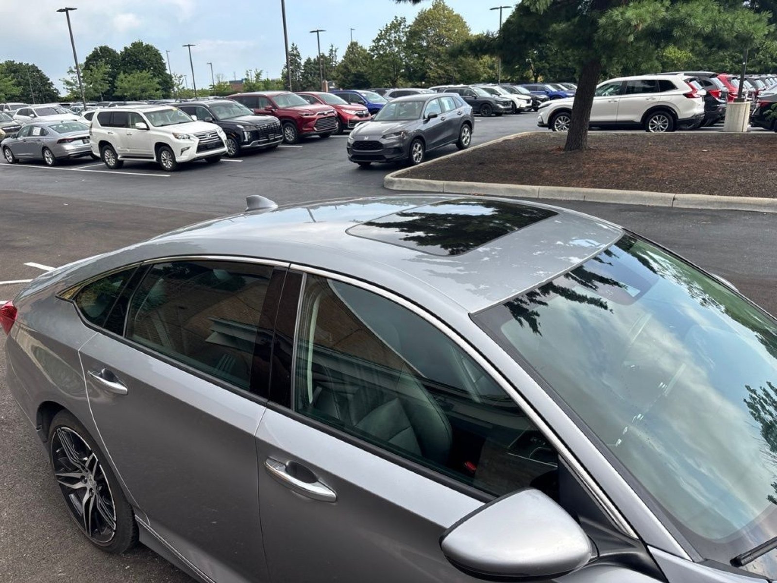 Used 2022 Honda Accord Touring image 6