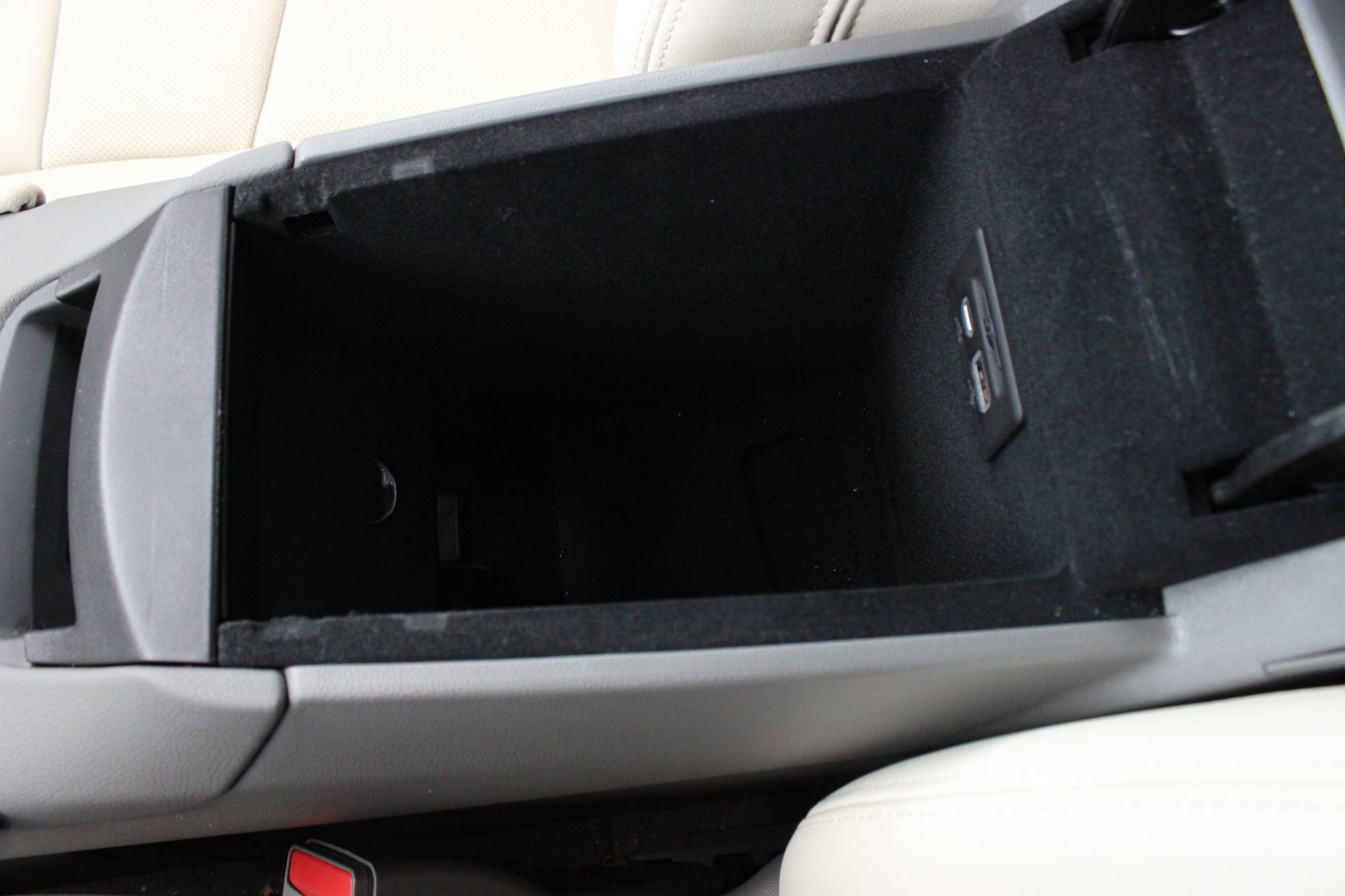 Used 2024 Cadillac XT5 Premium Luxury w/ LPO, Floor Liner Package AWD/4WD image 56