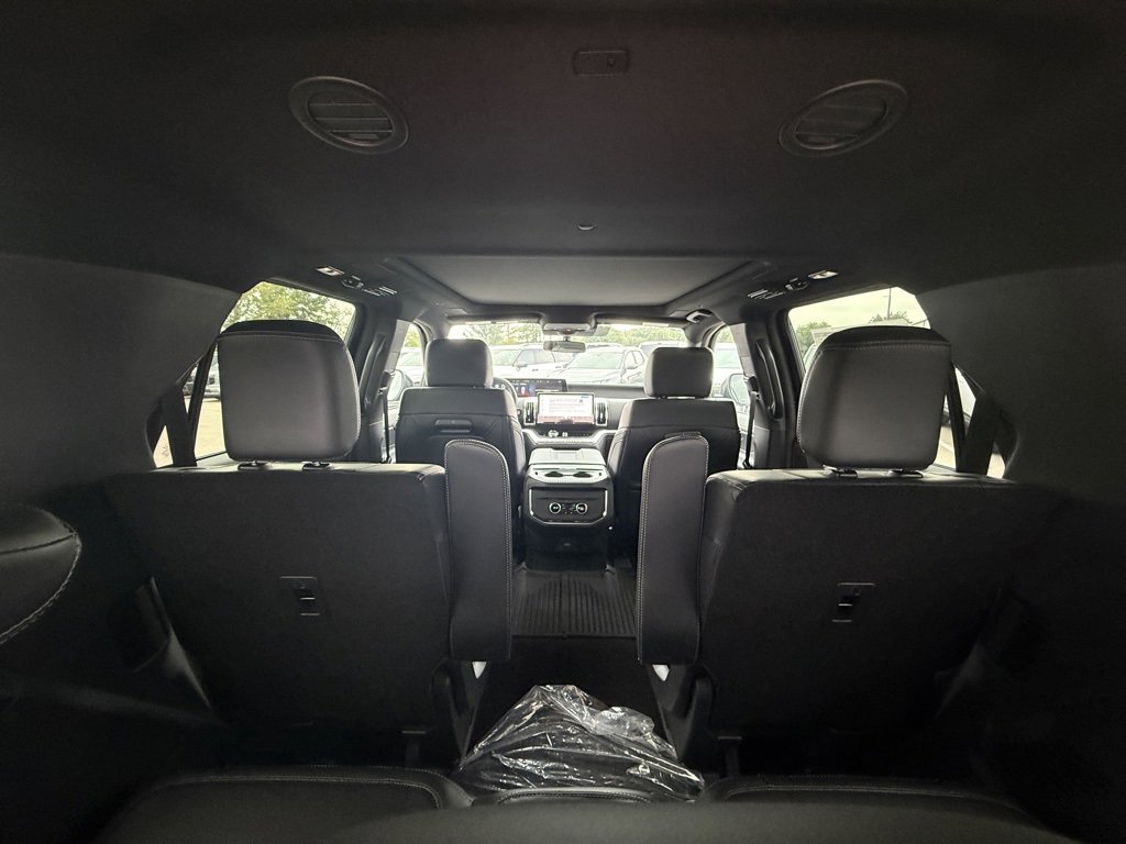 New 2025 Ford Expedition Platinum image 15
